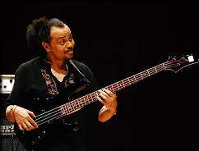 Guy Nsangué bassiste de Jean luc Ponty